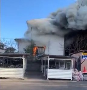 埼玉県岩槻区本町6丁目付近で火事 原因は?速報動画・画像2020年2月12日