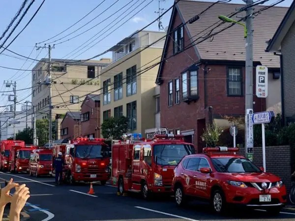 東京都　世田谷区　代沢４丁目　淡島通り　火事