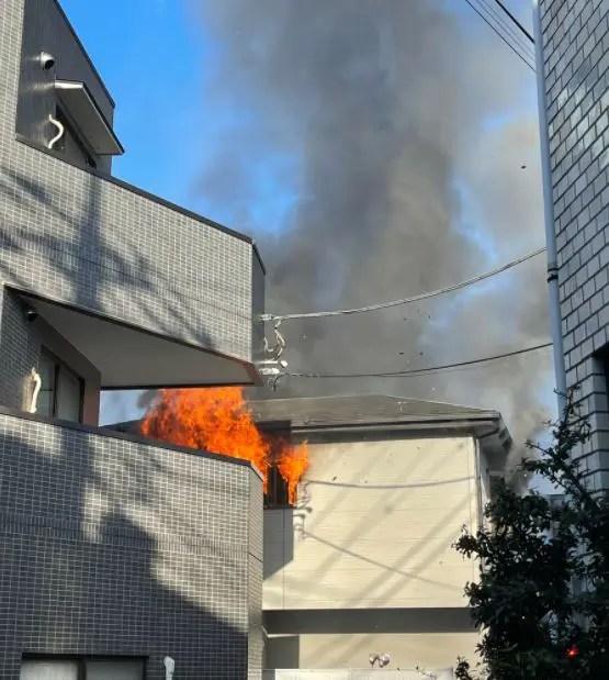 東京都　練馬区　平和台3丁目　火事